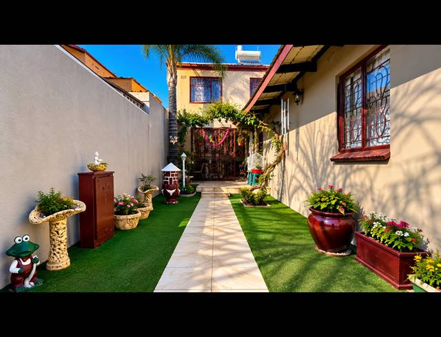 4 BEDROOM HOUSE FOR SALE IN LENASIA